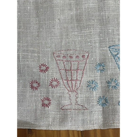 Vtg 50s Embroidered Kitchen Tea Towel Pink Blue Glasses Table Runner Cottagecore - Picture 4 of 11
